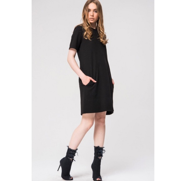 Kikiriki Black back lace up midi dress. Size small - Picture 2 of 4